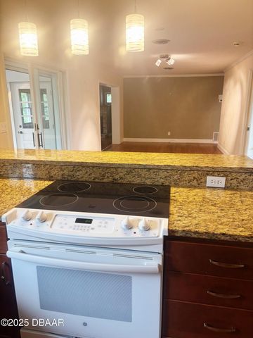 19 Capri Circle, Ormond Beach, FL 32174