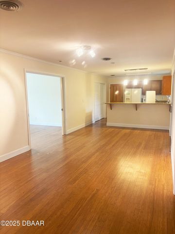 19 Capri Circle, Ormond Beach, FL 32174