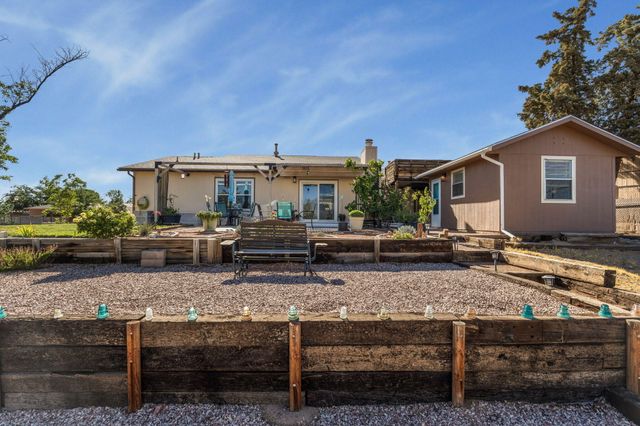 400 Sandstone Drive NE, Rio Rancho, NM 87124