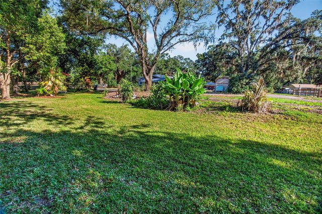 10627 MCINTOSH ROAD, Thonotosassa, FL 33592