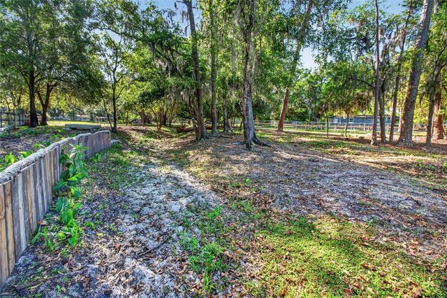 10627 MCINTOSH ROAD, Thonotosassa, FL 33592