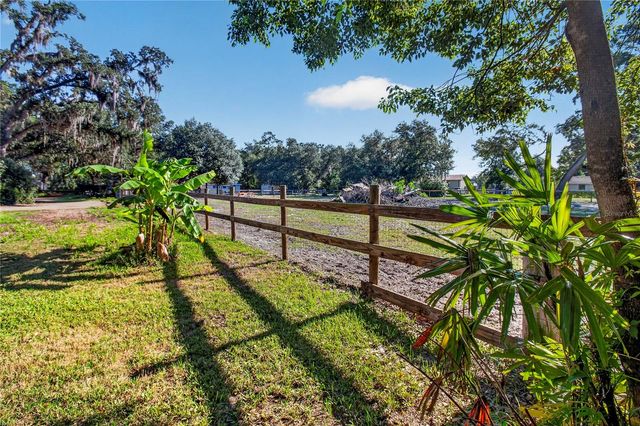 10627 MCINTOSH ROAD, Thonotosassa, FL 33592