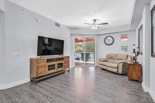 59 East Agate Avenue 206, Las Vegas, NV 89123