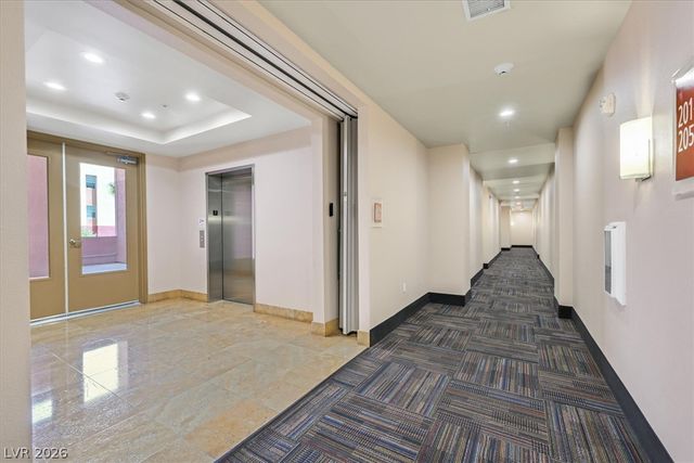 59 East Agate Avenue 206, Las Vegas, NV 89123