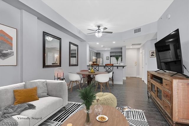 59 East Agate Avenue 206, Las Vegas, NV 89123