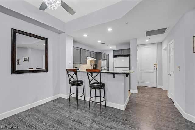 59 East Agate Avenue 206, Las Vegas, NV 89123
