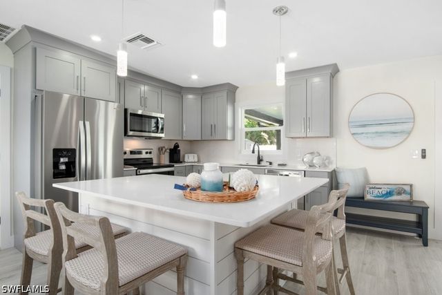 3420 Balboa CIR W, Naples, FL 34105