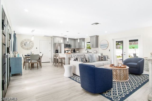 3420 Balboa CIR W, Naples, FL 34105