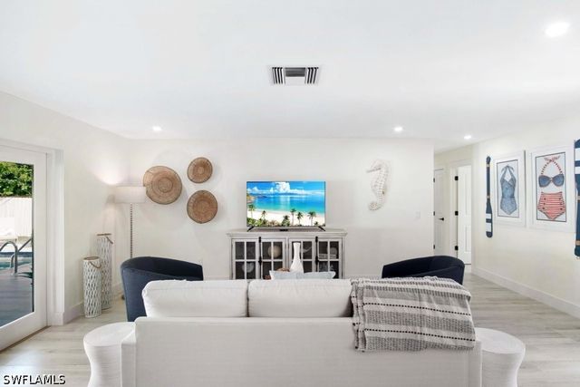 3420 Balboa CIR W, Naples, FL 34105