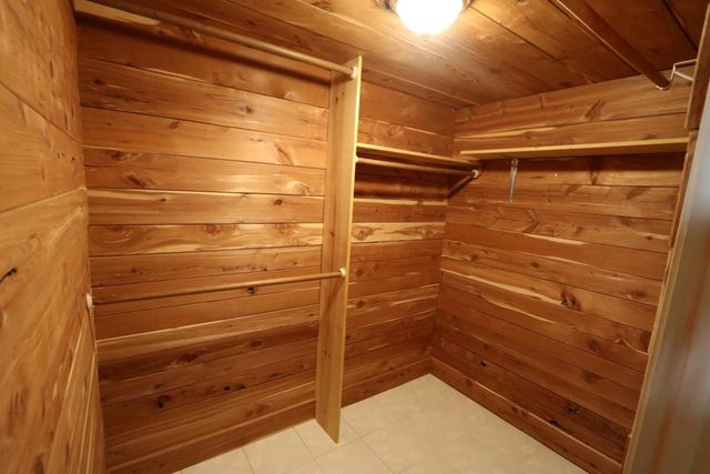 5001 Woodway Drive 104, Houston, TX 77056