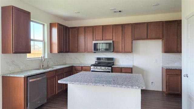 1235 Bryman Drive, Rosharon, TX 77583