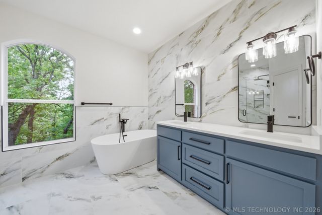 11959 S 18th Street, Jenks, OK 74037