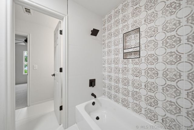 11959 S 18th Street, Jenks, OK 74037