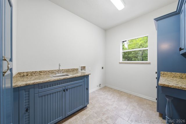 11959 S 18th Street, Jenks, OK 74037