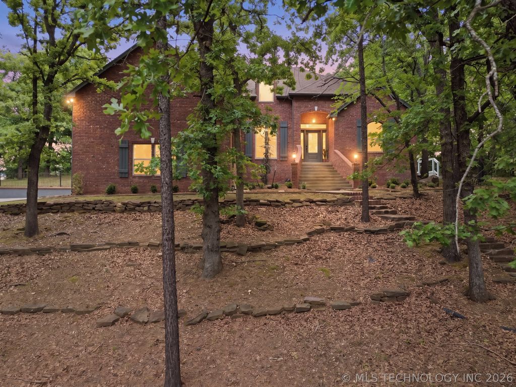 11959 S 18th Street, Jenks, OK 74037