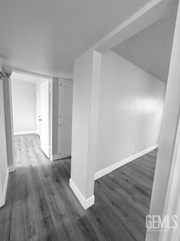 3609 Granada Avenue, Bakersfield, CA 93309