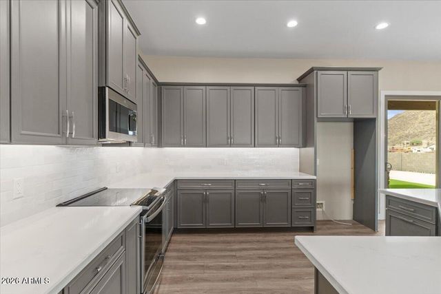 1980 W LINCOLN Court, San Tan Valley, AZ 85144