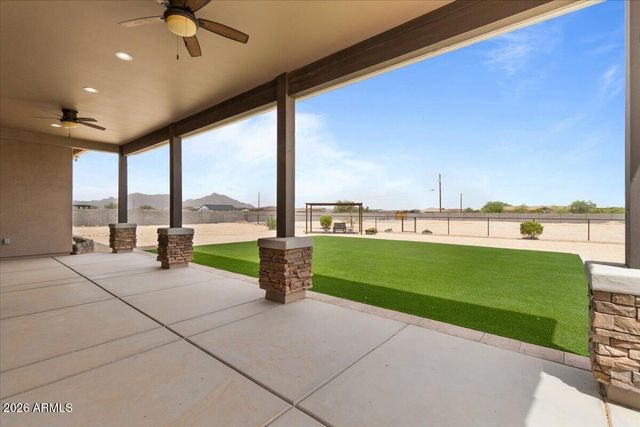 1980 W LINCOLN Court, San Tan Valley, AZ 85144