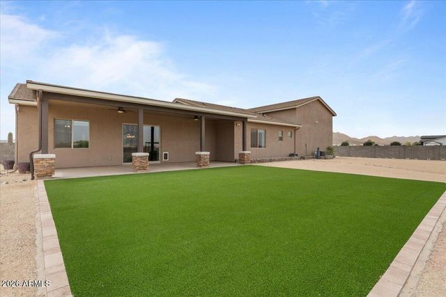 1980 W LINCOLN Court, San Tan Valley, AZ 85144