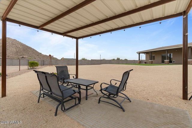 1980 W LINCOLN Court, San Tan Valley, AZ 85144