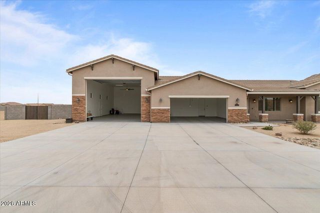 1980 W LINCOLN Court, San Tan Valley, AZ 85144