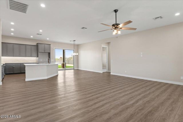 1980 W LINCOLN Court, San Tan Valley, AZ 85144