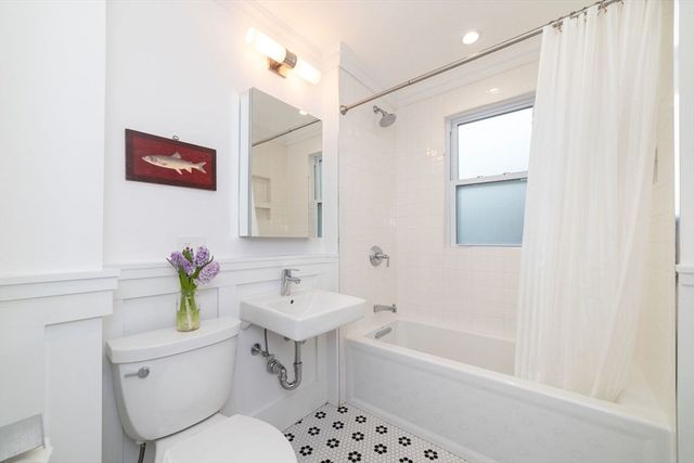 12 Parkton Rd 2, Boston, MA 02130