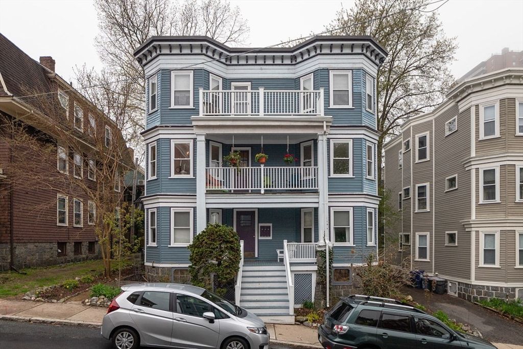 12 Parkton Rd 2, Boston, MA 02130