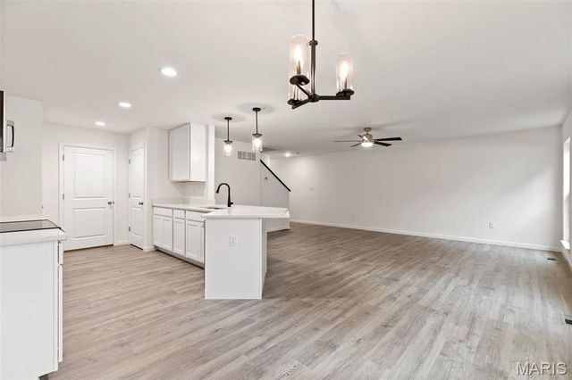 37 Fairmount Grove Drive, St Peters, MO 63376