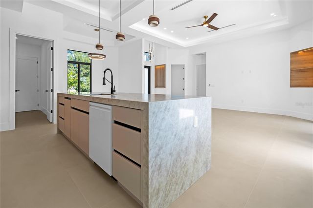 129 SW 34TH AVENUE, Cape Coral, FL 33991