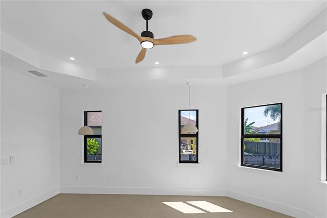 129 SW 34TH AVENUE, Cape Coral, FL 33991