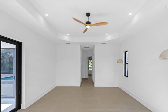 129 SW 34TH AVENUE, Cape Coral, FL 33991