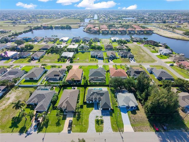 129 SW 34TH AVENUE, Cape Coral, FL 33991