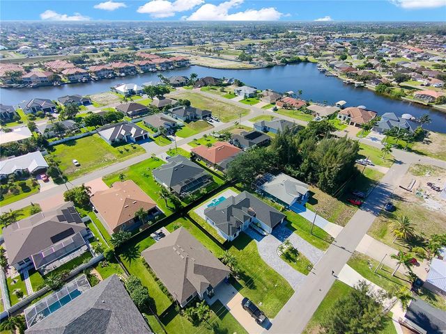 129 SW 34TH AVENUE, Cape Coral, FL 33991