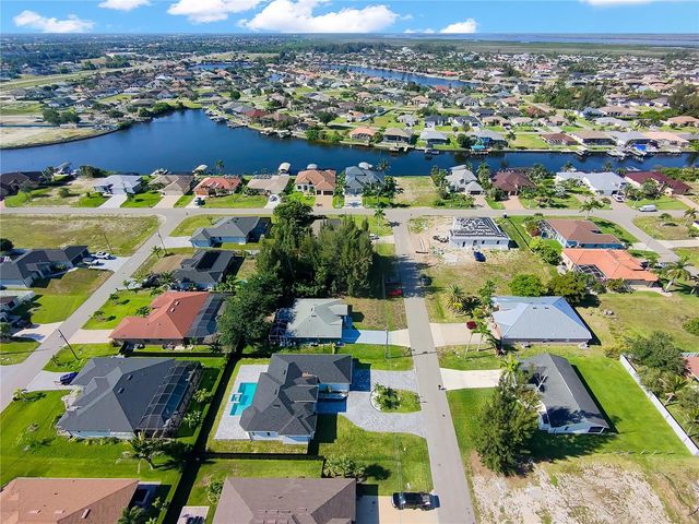 129 SW 34TH AVENUE, Cape Coral, FL 33991