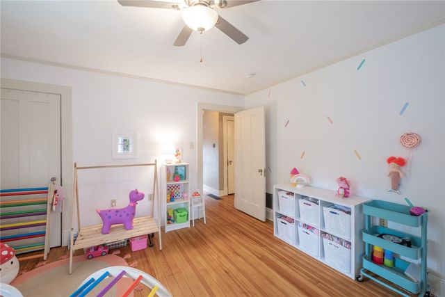 230 Volusia Avenue, Oakwood, OH 45409