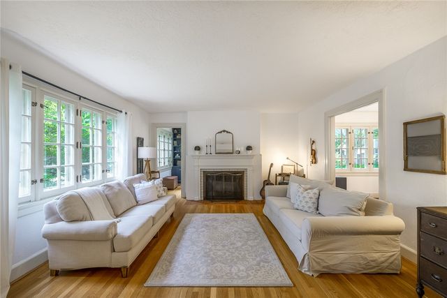 230 Volusia Avenue, Oakwood, OH 45409