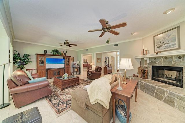 3706 AVENIDA MADERA, Bradenton, FL 34210
