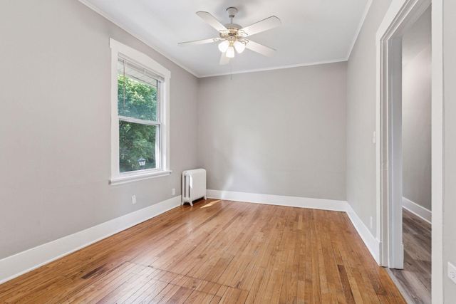 1083 Chatsworth Street N, Saint Paul, MN 55103