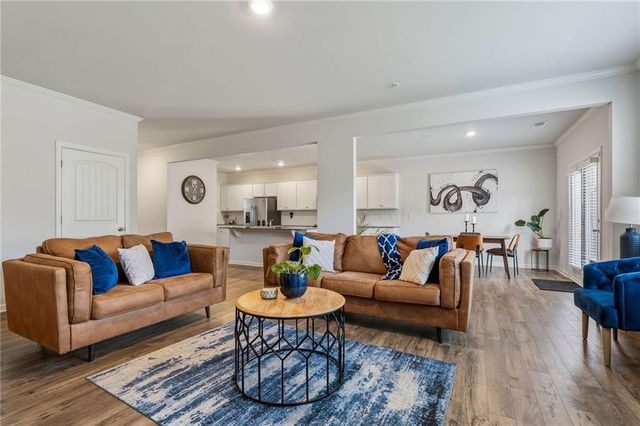 825 Athena Bend, Fairburn, GA 30213