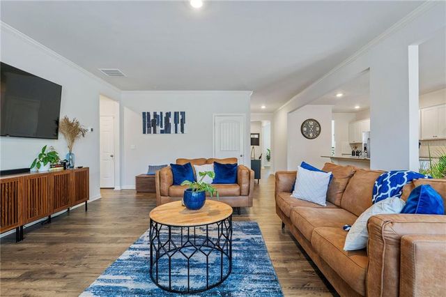 825 Athena Bend, Fairburn, GA 30213