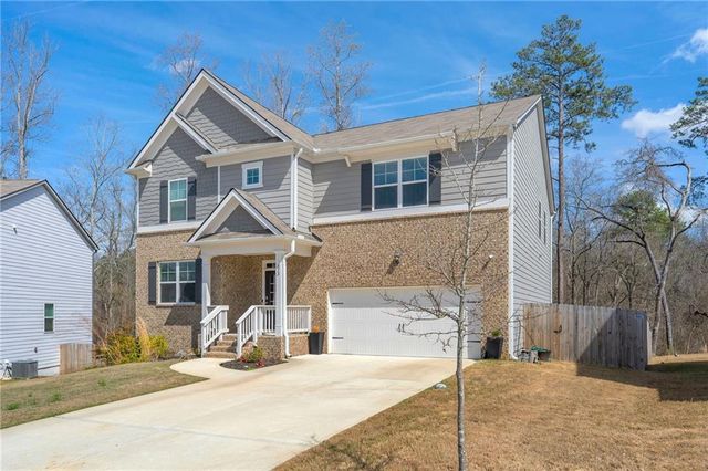 825 Athena Bend, Fairburn, GA 30213