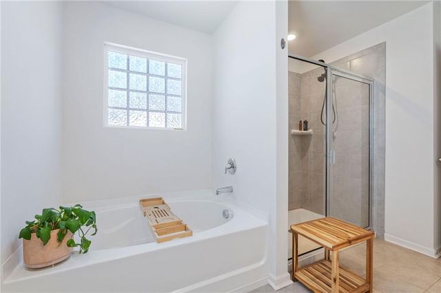 825 Athena Bend, Fairburn, GA 30213