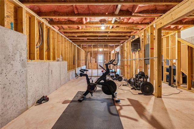 825 Athena Bend, Fairburn, GA 30213