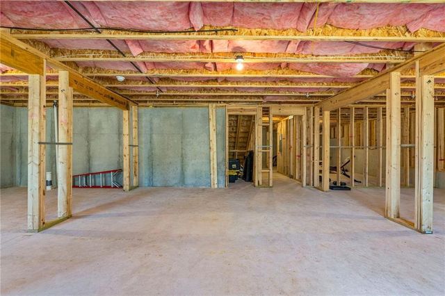 825 Athena Bend, Fairburn, GA 30213