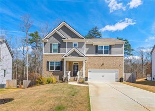 825 Athena Bend, Fairburn, GA 30213