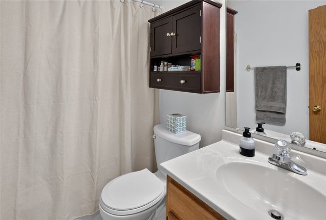 526 NE 56th Street, Pleasant Hill, IA 50327