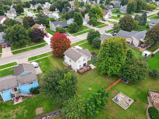 526 NE 56th Street, Pleasant Hill, IA 50327