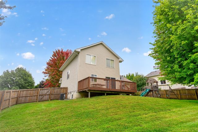 526 NE 56th Street, Pleasant Hill, IA 50327
