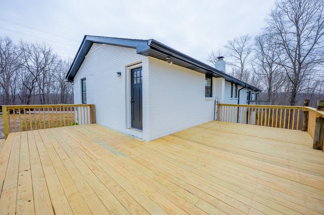 622 Beech St, Centerville, TN 37033